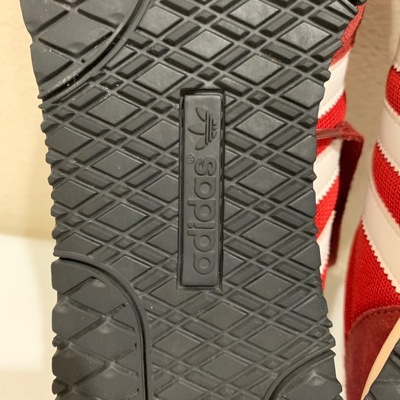Adidas Red with White Strips Shoe (size: 9) - Picture 9 of 13